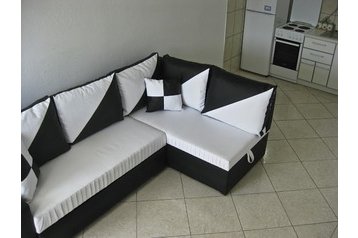 Crna Gora Privát Utjeha, Eksterijer